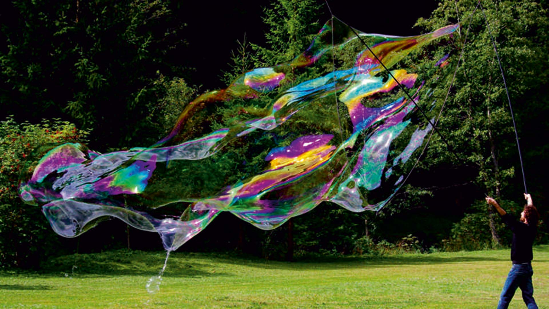 Giant Bubbles – Riesenseifenblasen